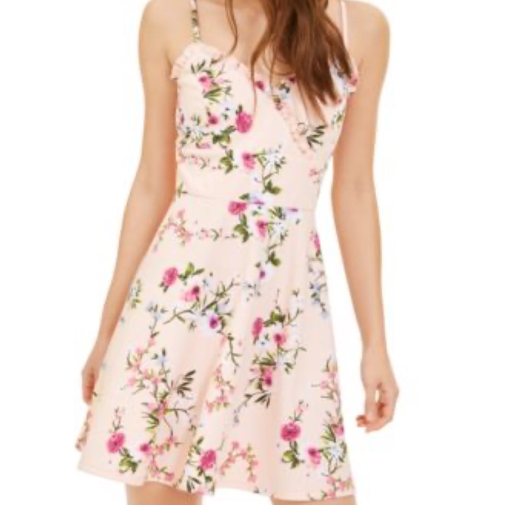 Women’s small pink floral mini dress from Francesca‘s - Picture 2 of 8